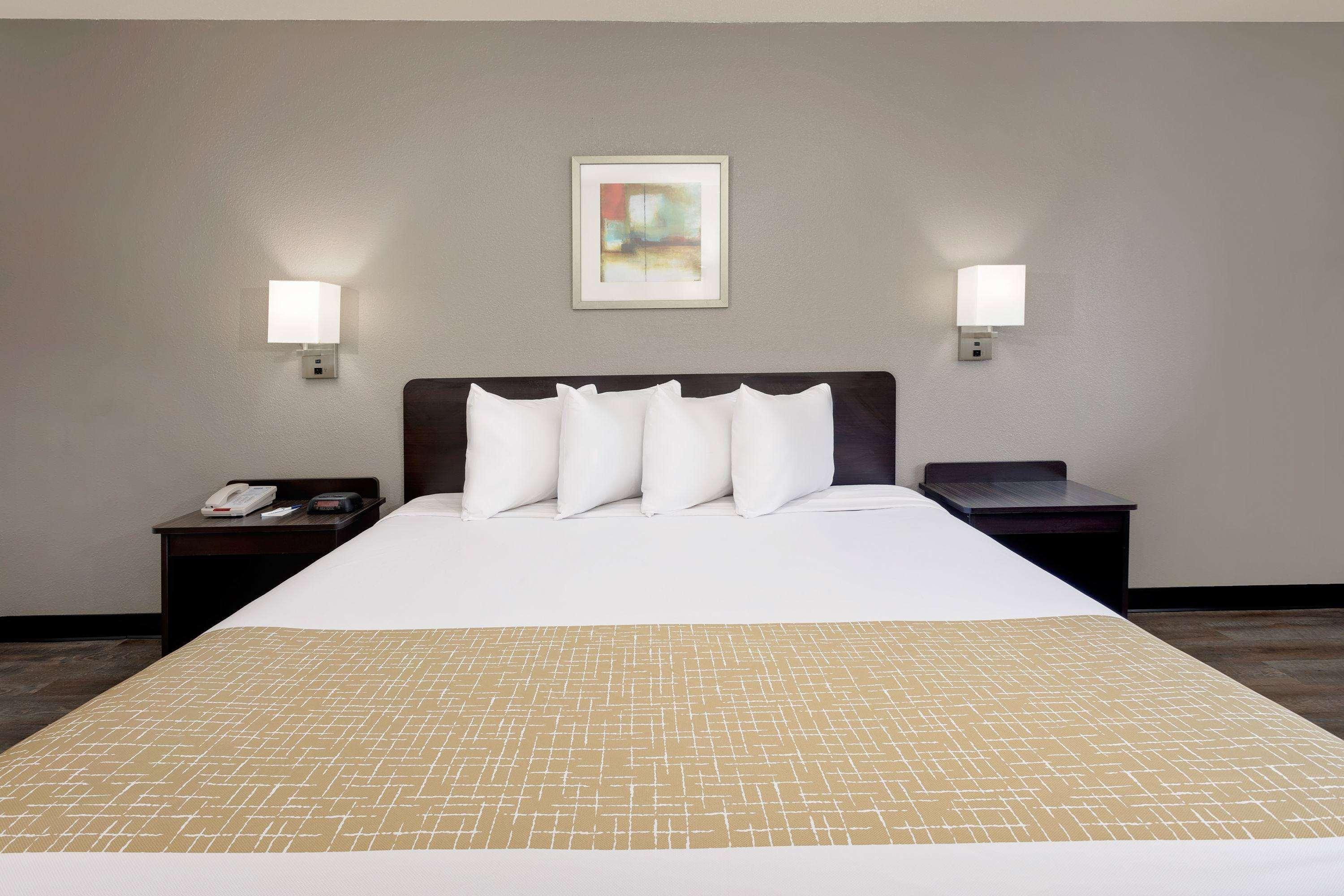 Motel Travelodge By Wyndham 2*