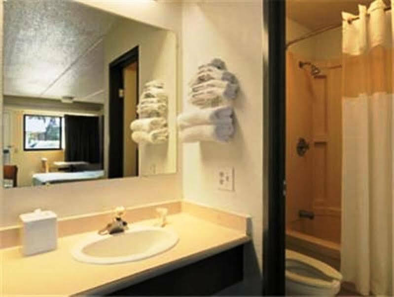 Travelodge By Wyndham 2*